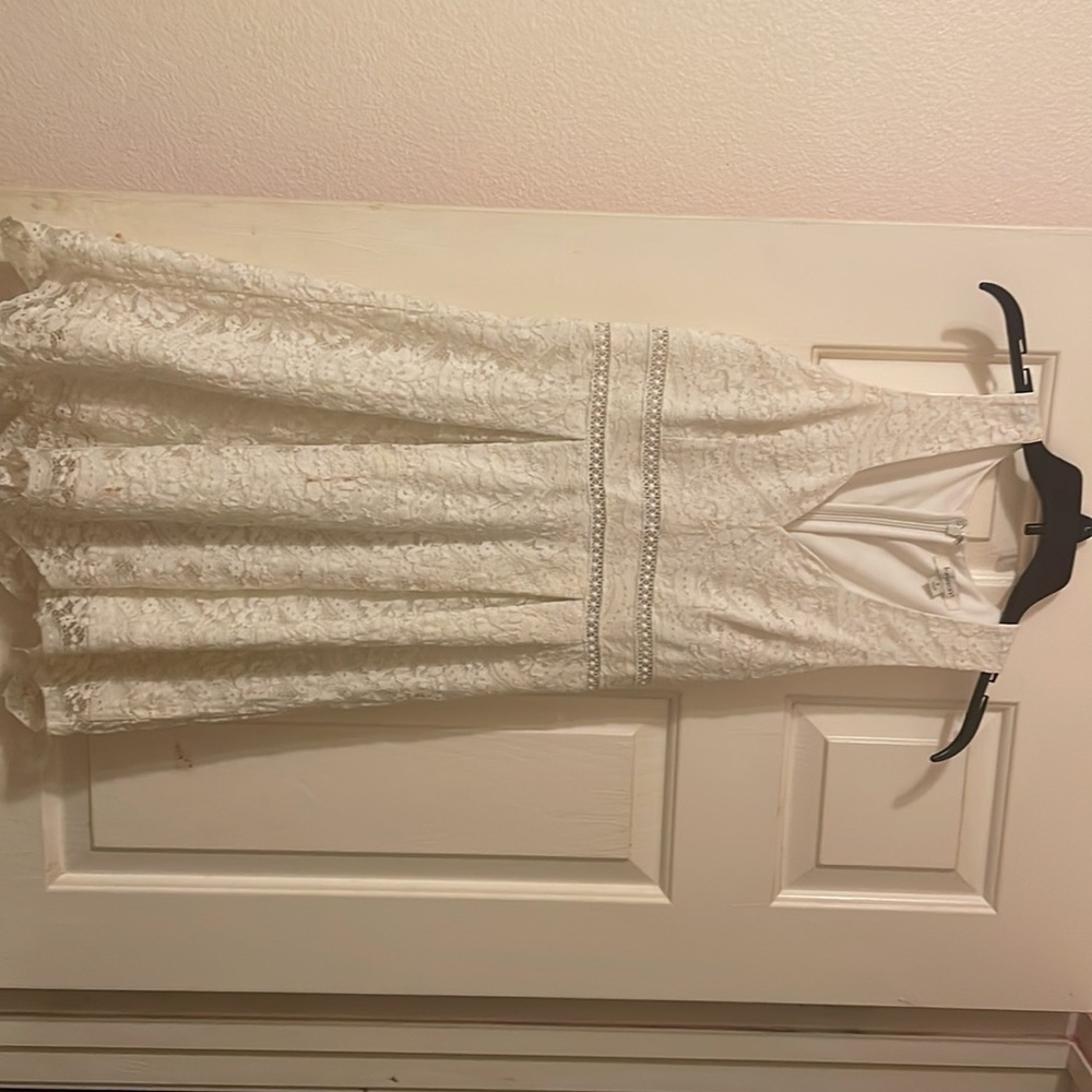 Francesca small white lace dress - Picture 7 of 7